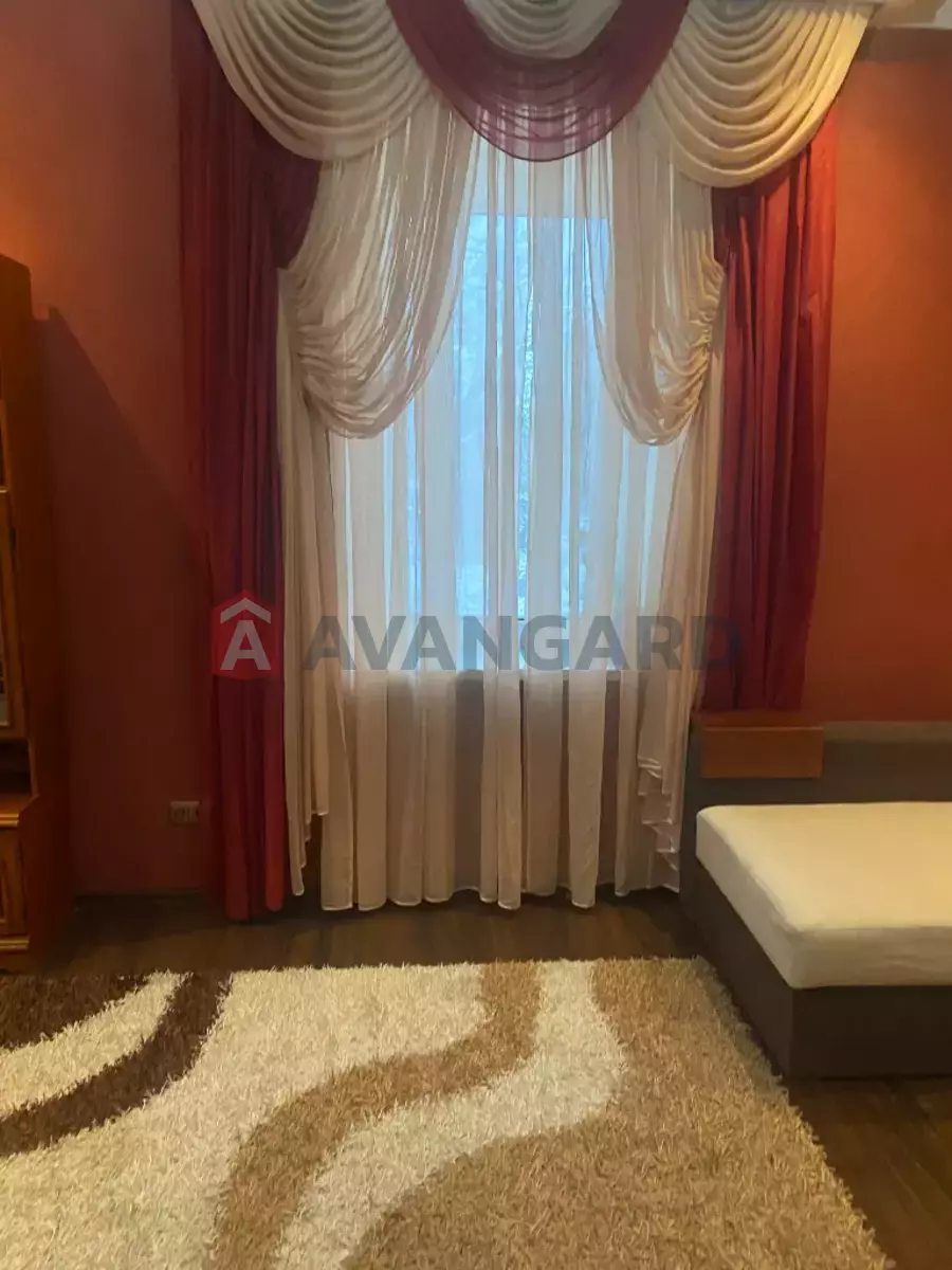 ������� �������, 123 ��.�. ���� 9