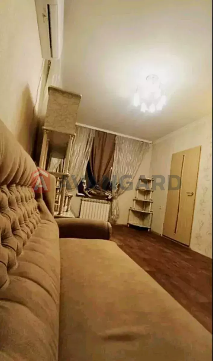 ������� �������, 50 ��.�. ���� 4