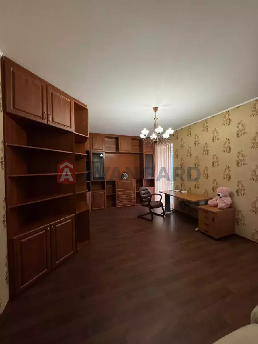 �������, 400 ��.�. ���� 25