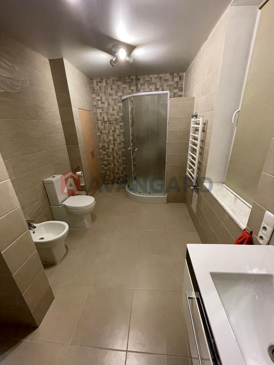 �������, 300 ��.�. ���� 9