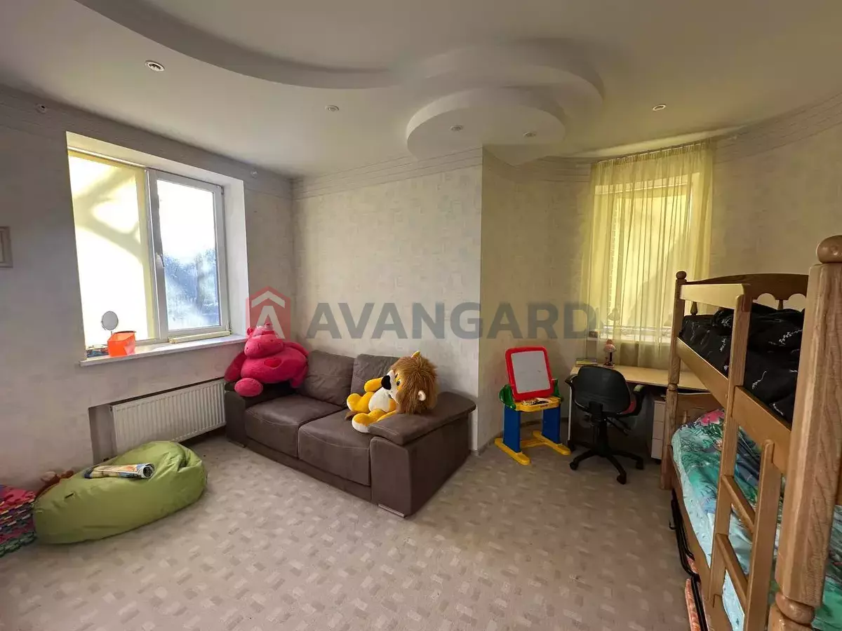 �������, 200 ��.�. ���� 10