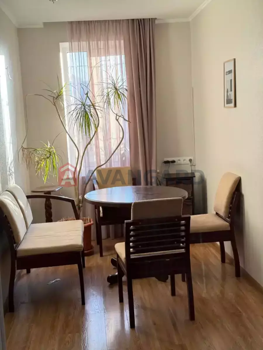 �������, 160 ��.�. ���� 11