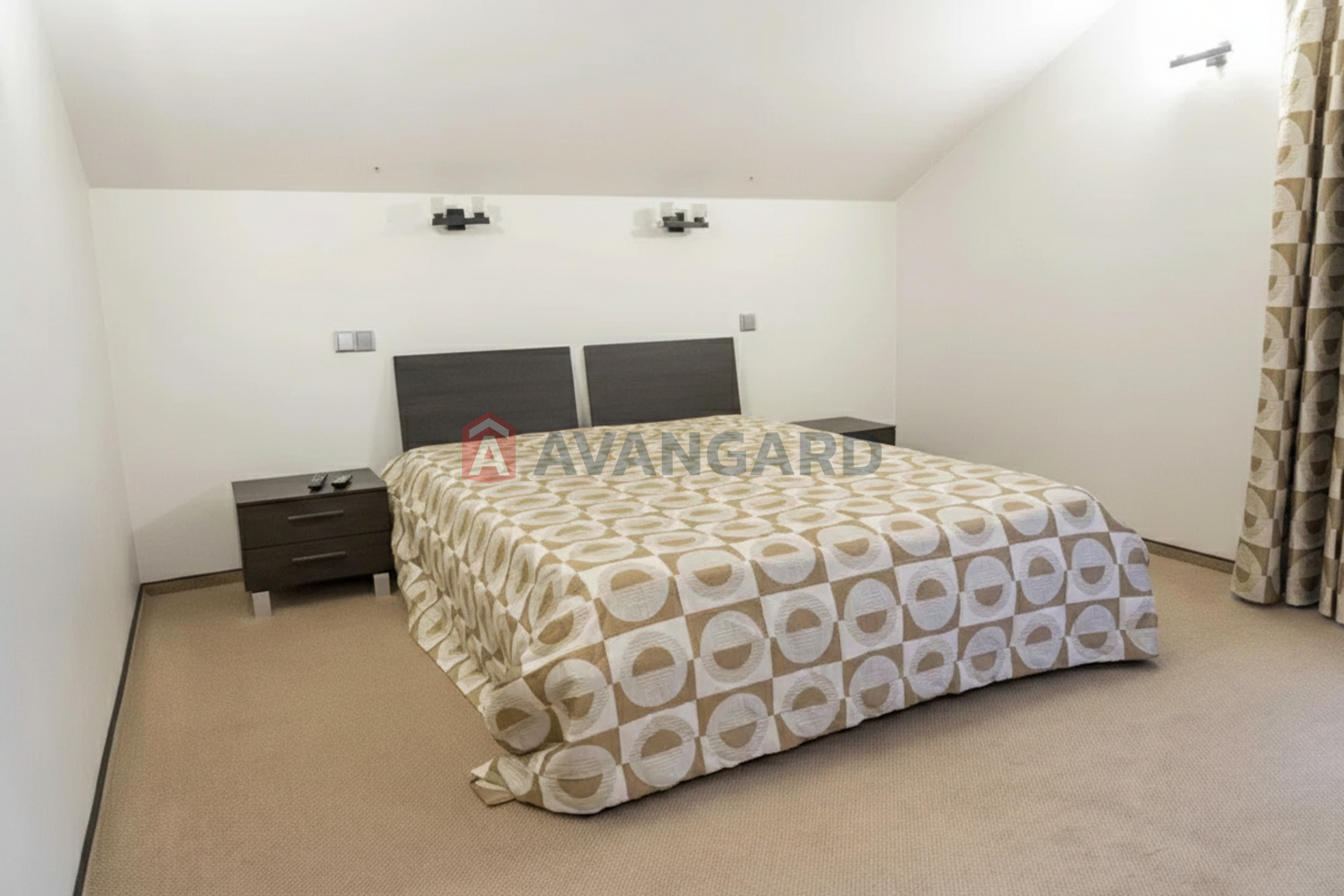 �������, 270 ��.�. ���� 19