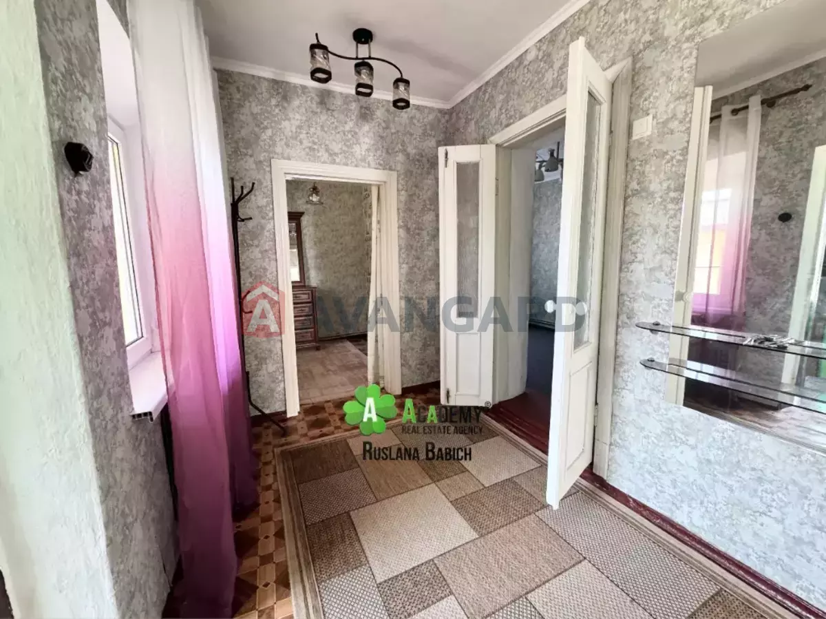 ������� �������, 49 ��.�. ���� 4