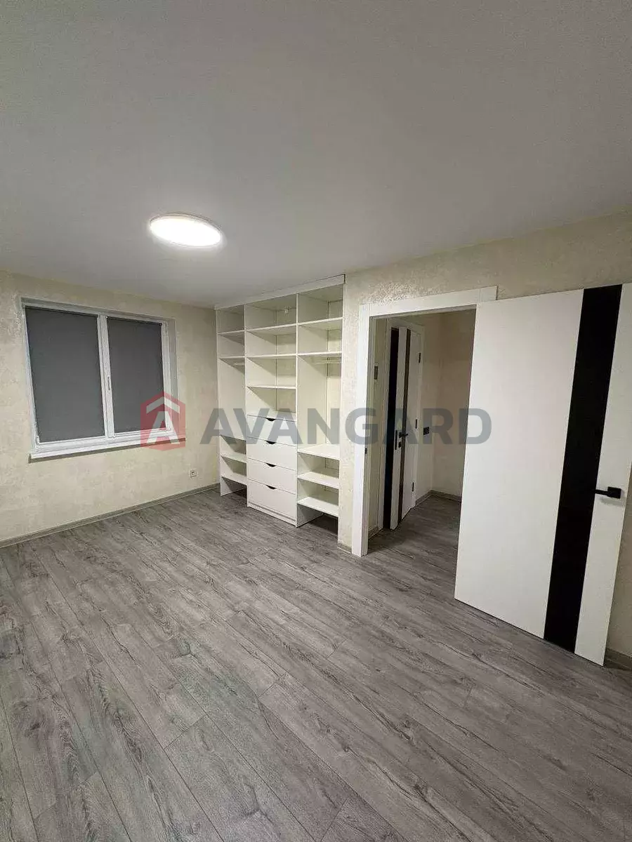 �������, 80 ��.�. ���� 8