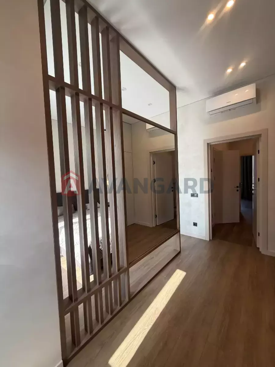 �������, 120 ��.�. ���� 18