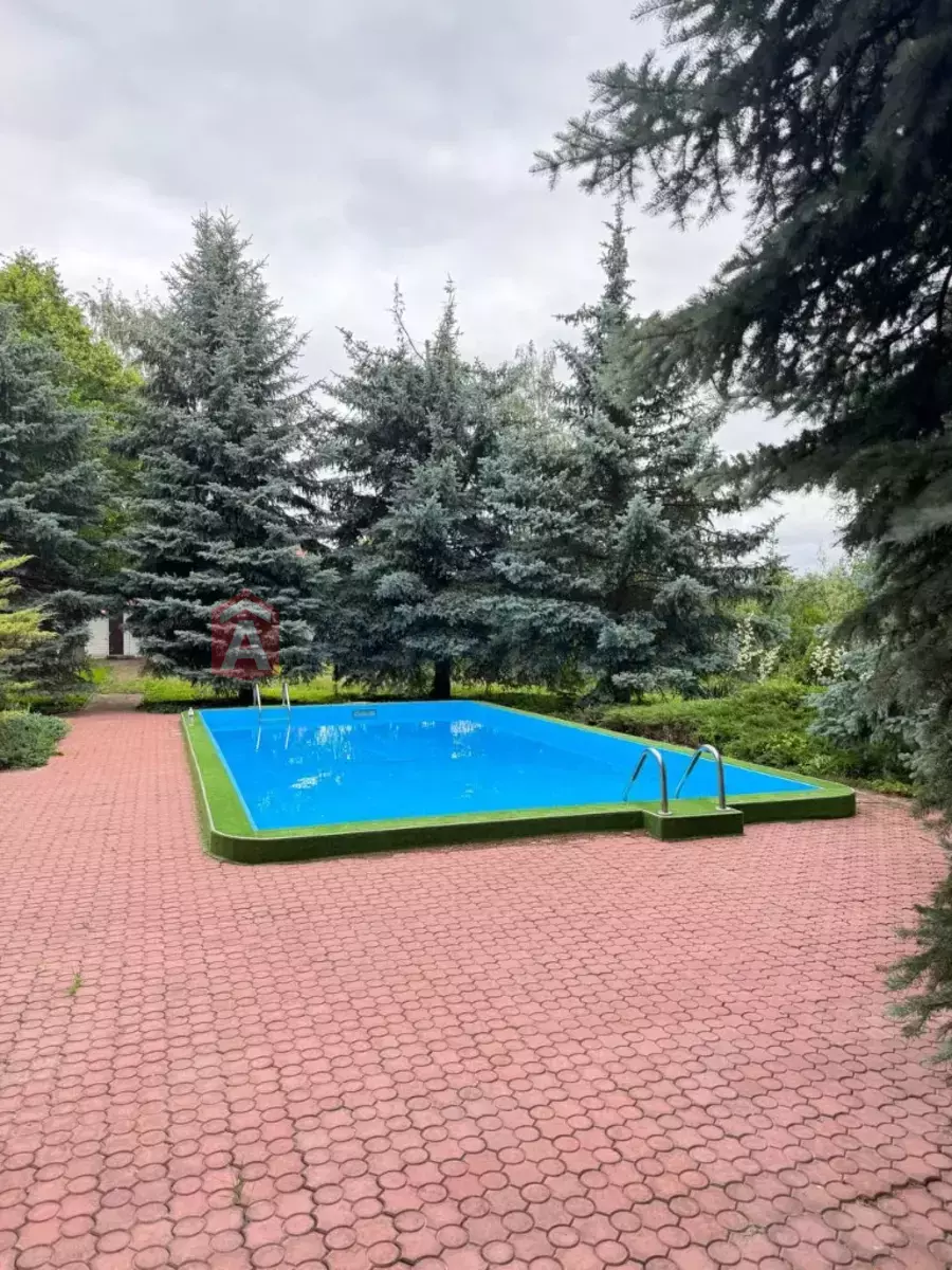 �������, 400 ��.�. ���� 4