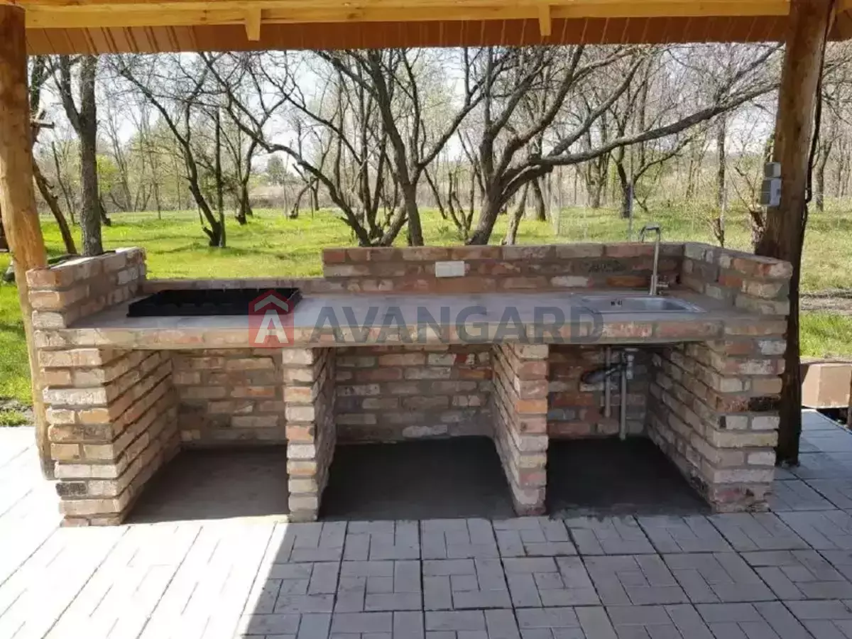 ����, 75 ��.�. ���� 20