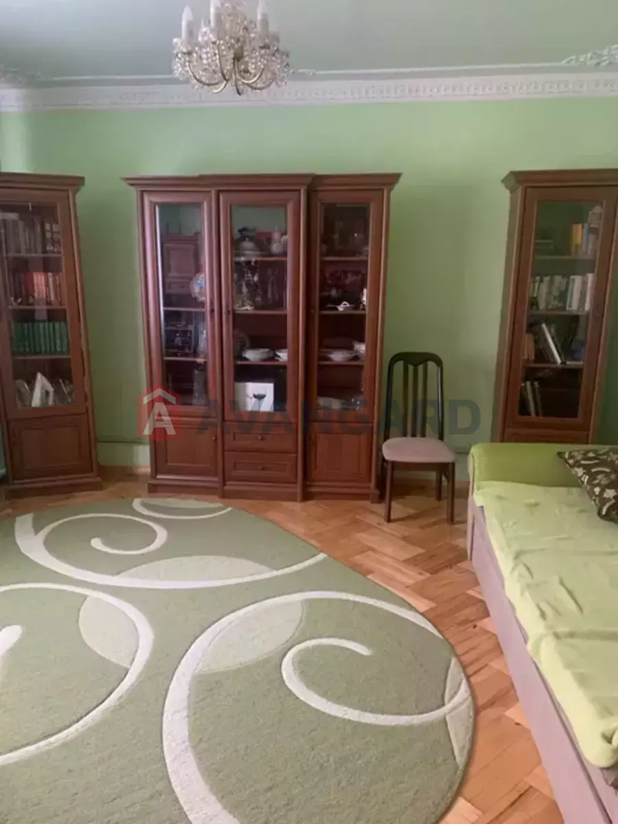 �������, 240 ��.�. ���� 4