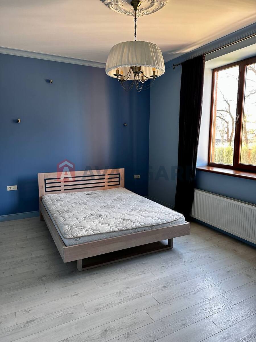 �������, 300 ��.�. ���� 7