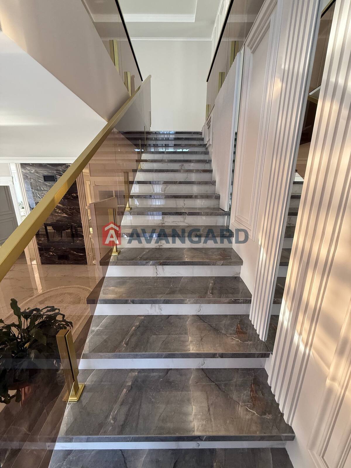 ���, 200 ��.�. ���� 12