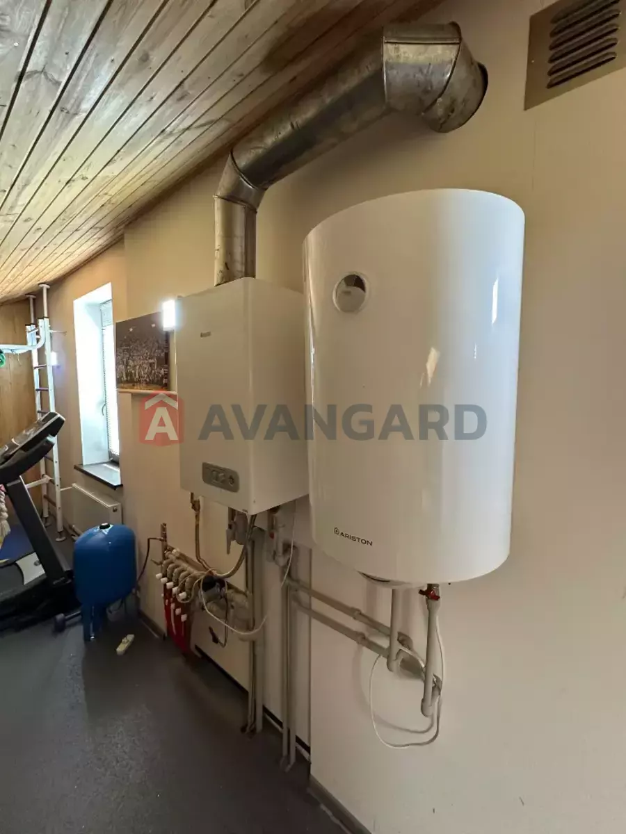 �������, 200 ��.�. ���� 17