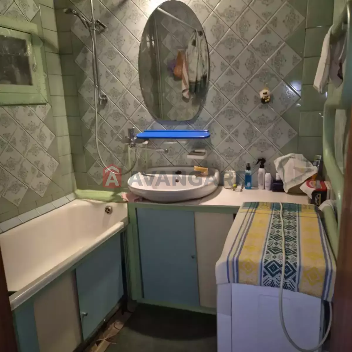 ������� �������, 65 ��.�. ���� 9