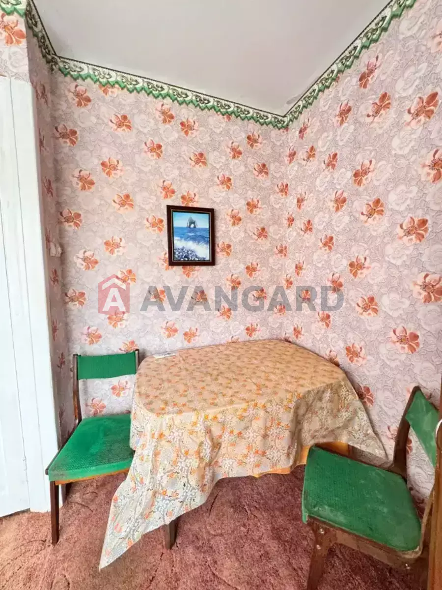 ������� �������, 18 ��.�. ���� 12