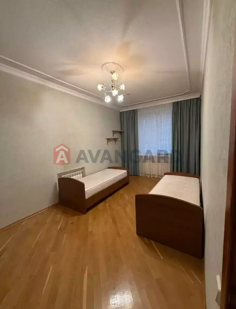 �������, 105 ��.�. ���� 7