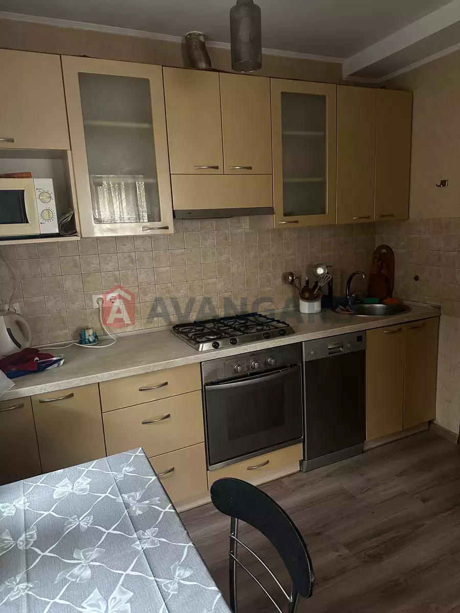 �������, 65 ��.�. ���� 1