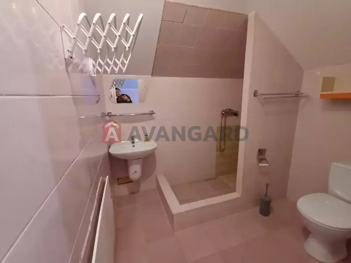 �������, 400 ��.�. ���� 11