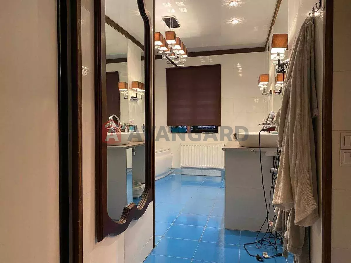 �������, 200 ��.�. ���� 13