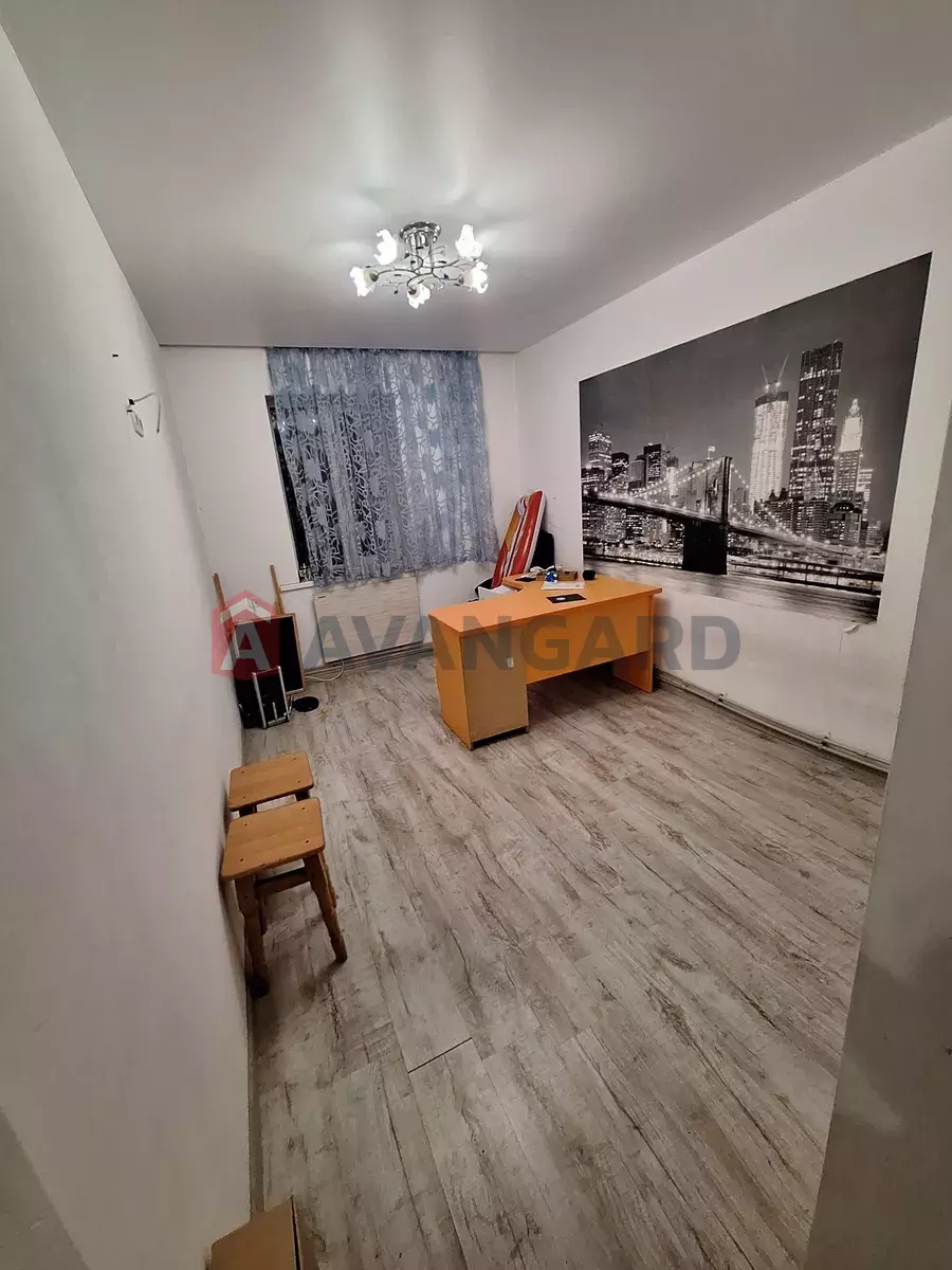 �������, 100 ��.�. ���� 3