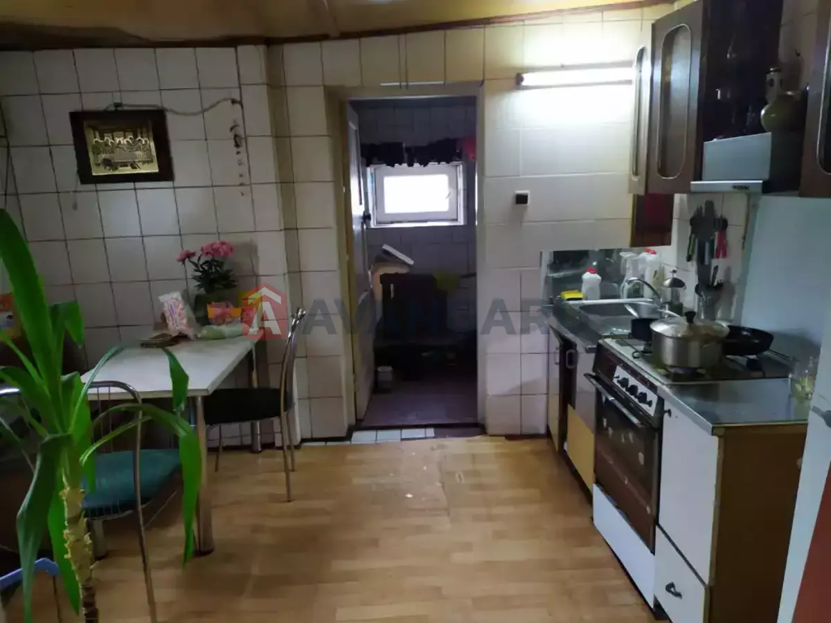 ������� �������, 40 ��.�. ���� 4