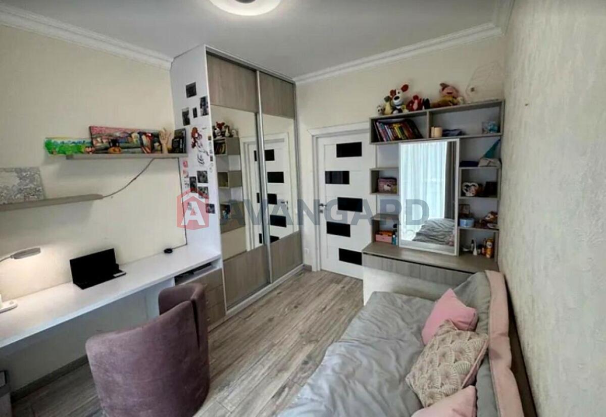 ��������, 165 ��.�. ���� 11