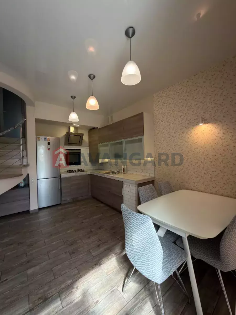 ���, 150 ��.�. ���� 15