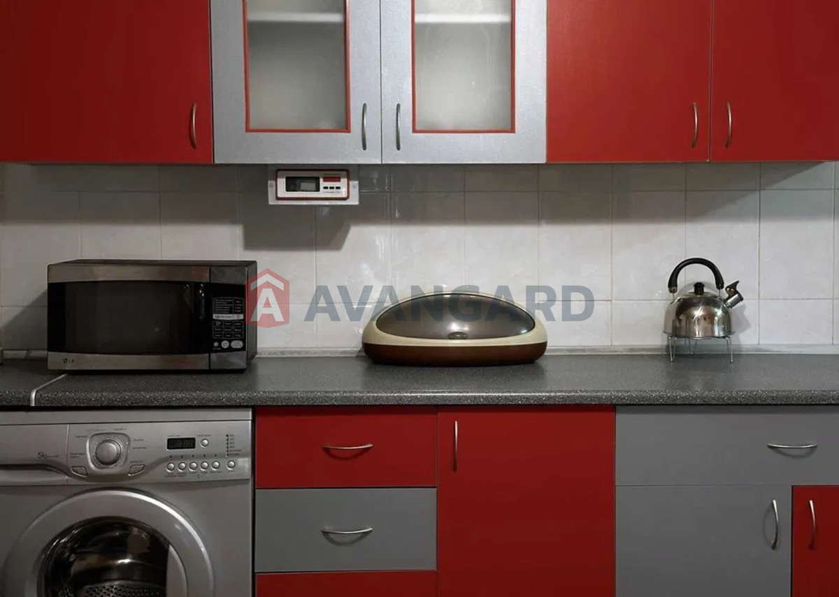 ������� �������, 50 ��.�. ���� 8