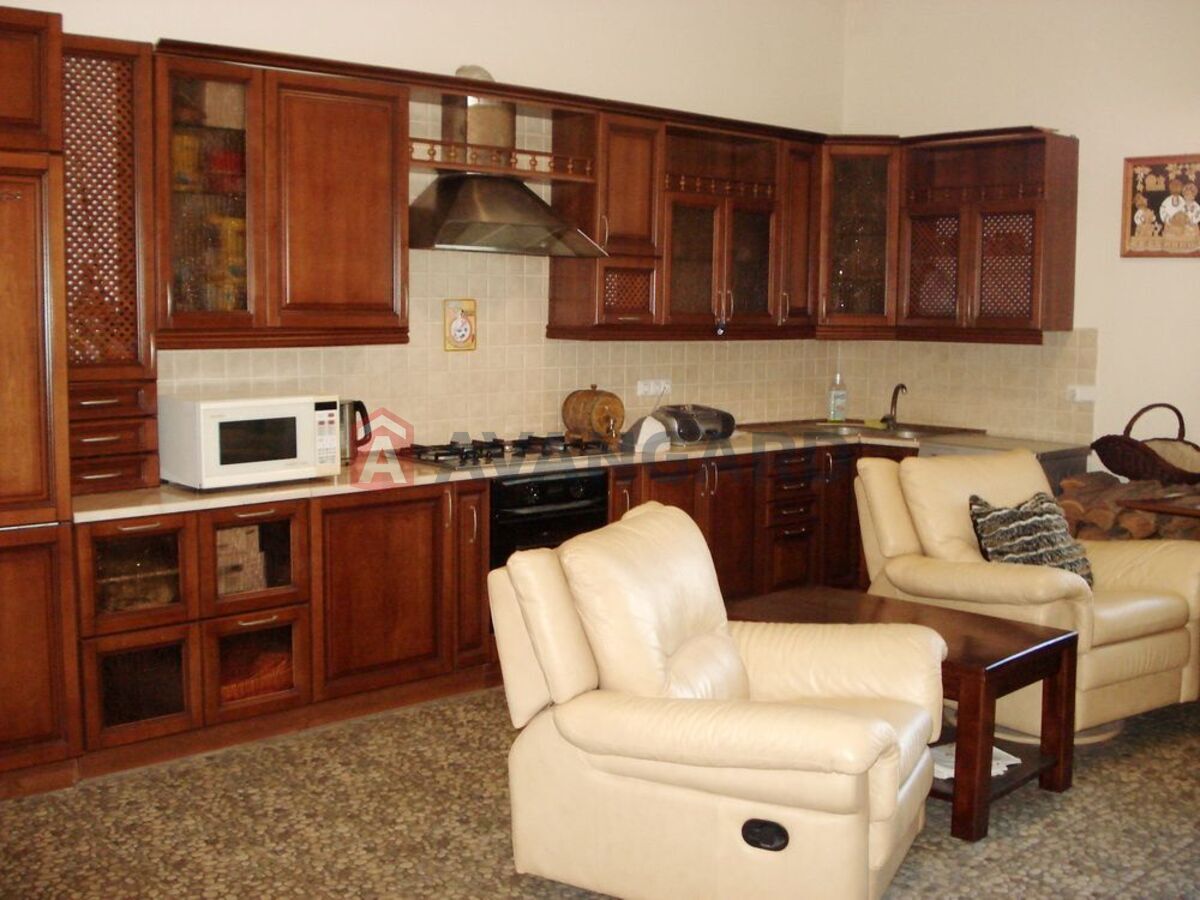 �������, 500 ��.�. ���� 6