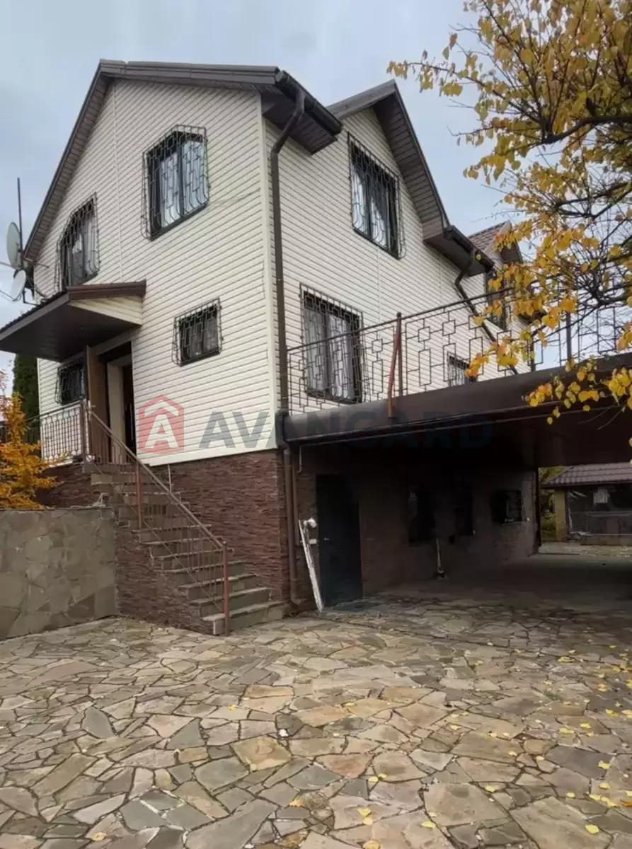 Будинок, 140 кв.м. фото 1 Будинок, 140 кв.м. фото 1