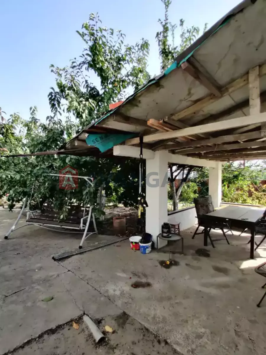 �������, 140 ��.�. ���� 10