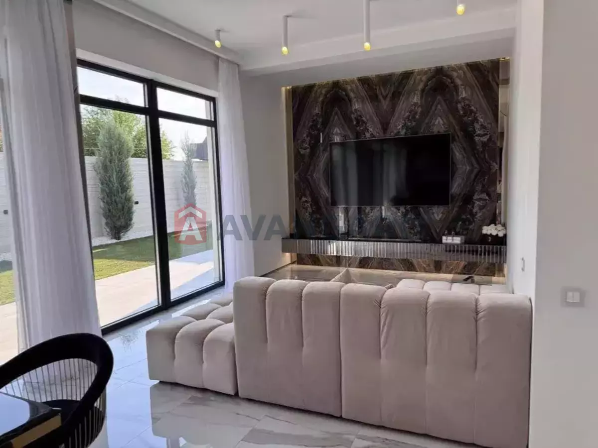 �������, 380 ��.�. ���� 13