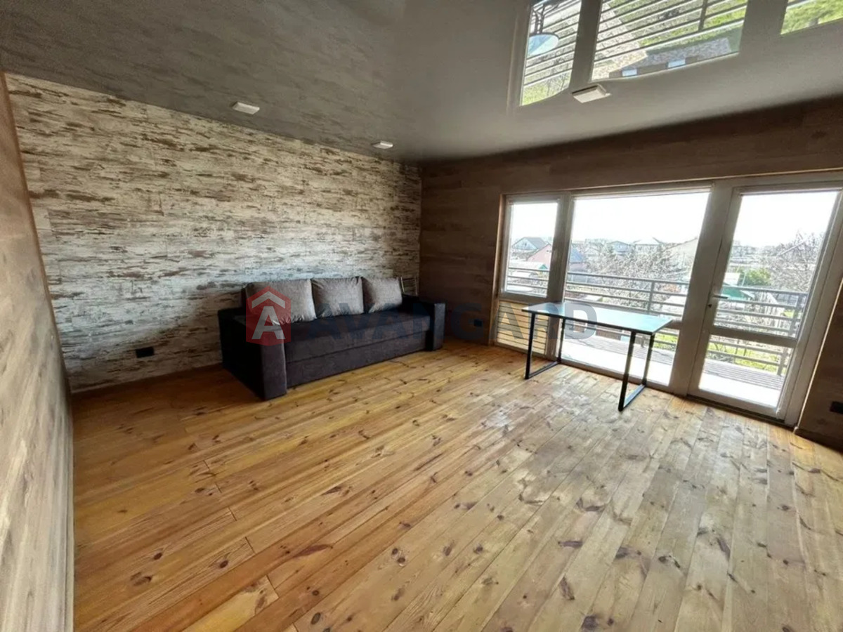 �������, 120 ��.�. ���� 12