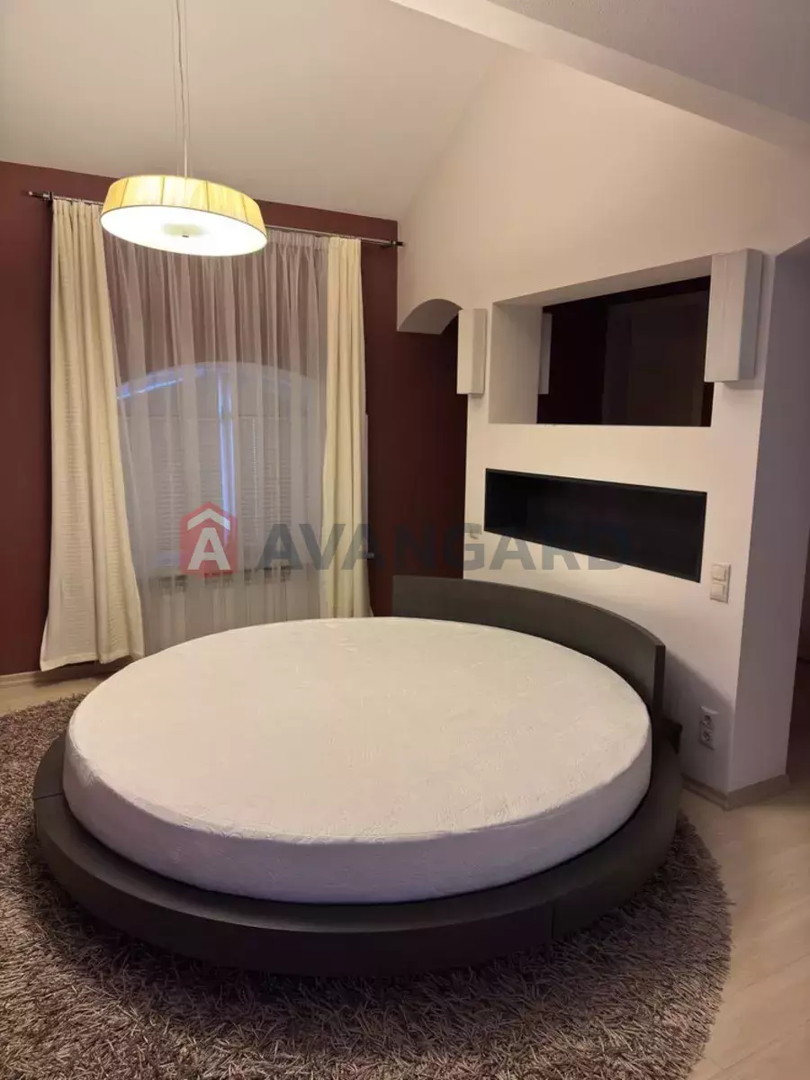 �������, 300 ��.�. ���� 23