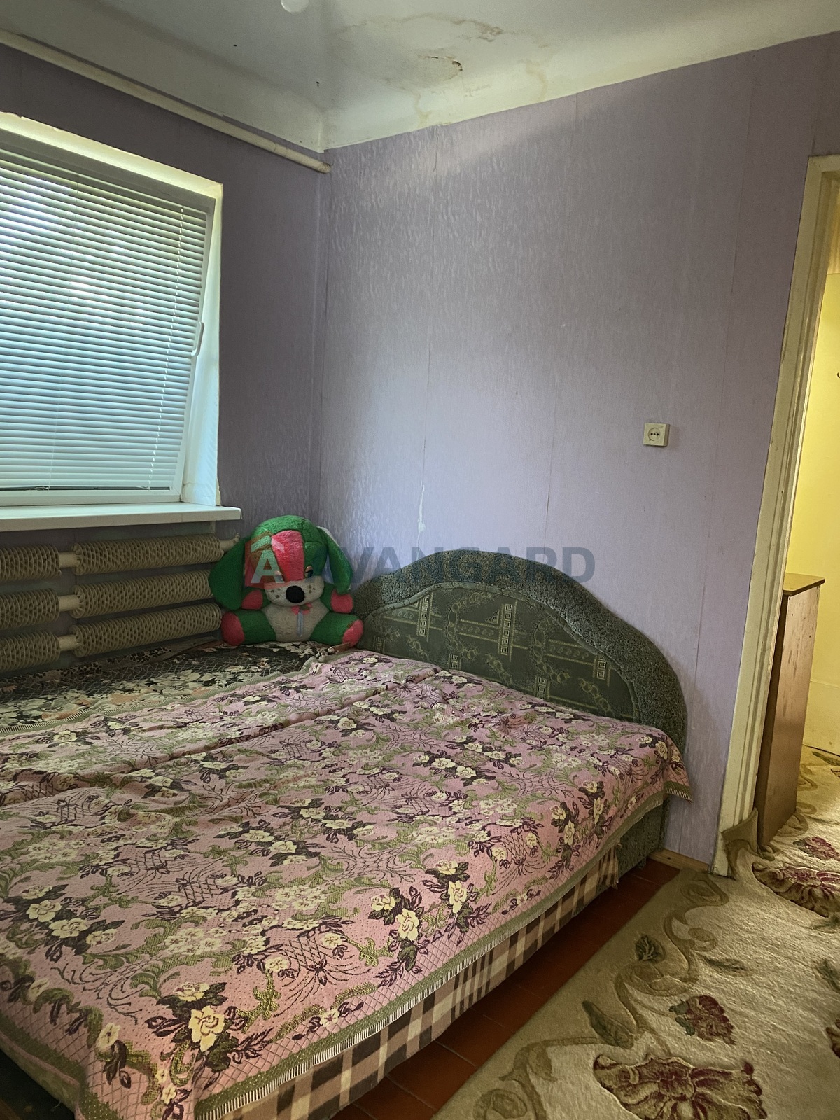 ������� �������, 44 ��.�. ���� 4