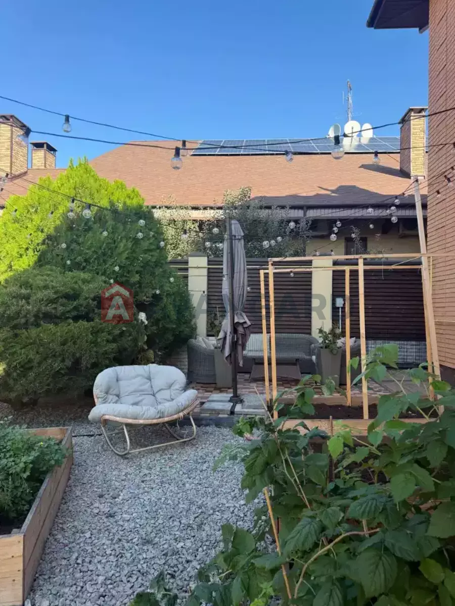 �������, 200 ��.�. ���� 8