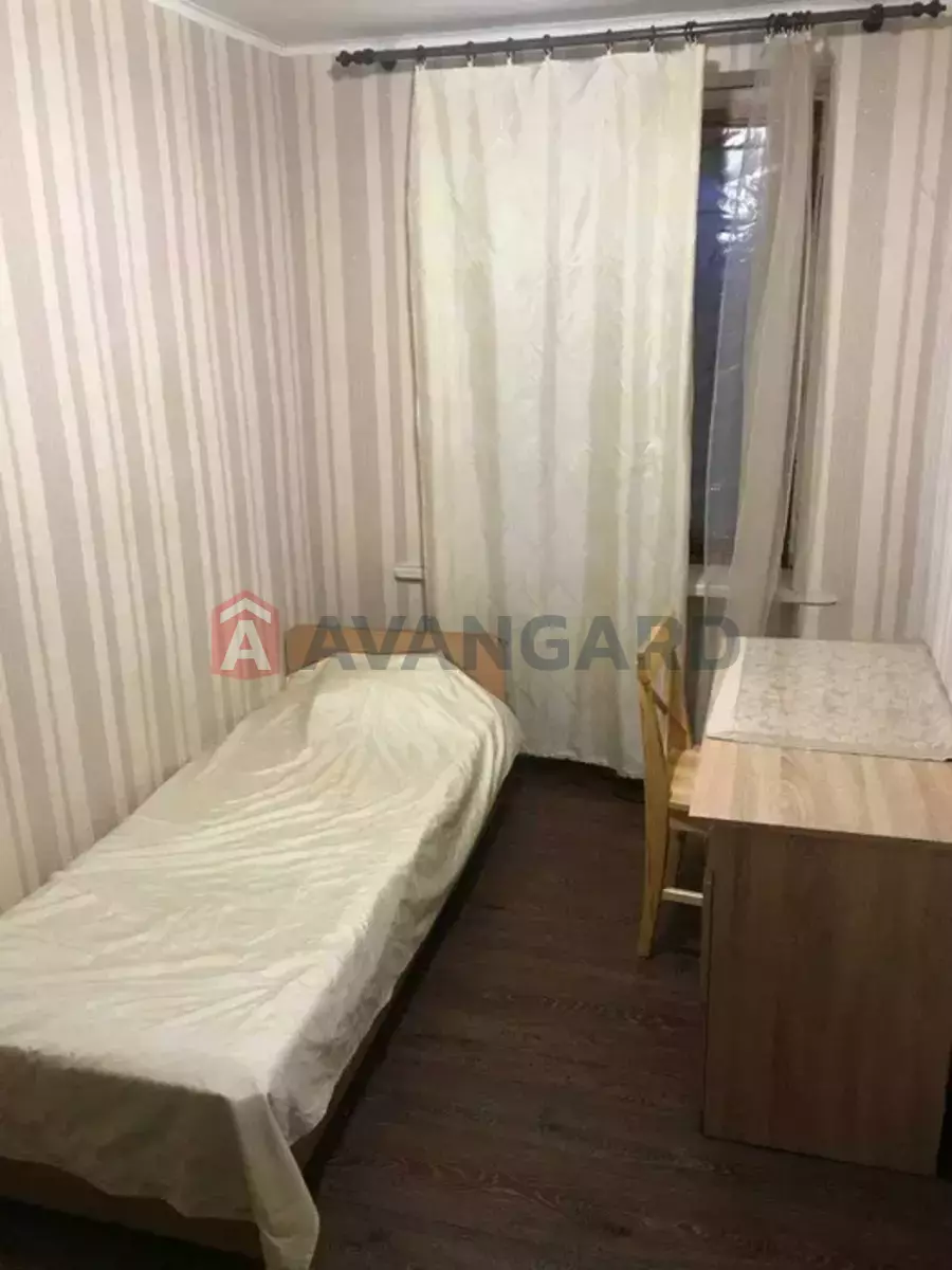 ������� �������, 14 ��.�. ���� 4