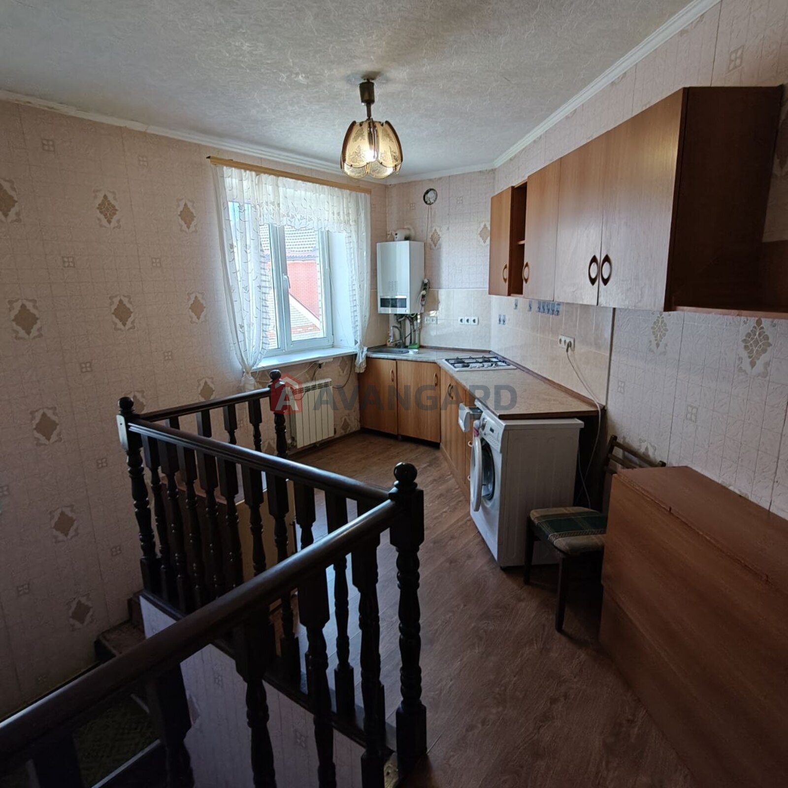 �������, 70 ��.�. ���� 9