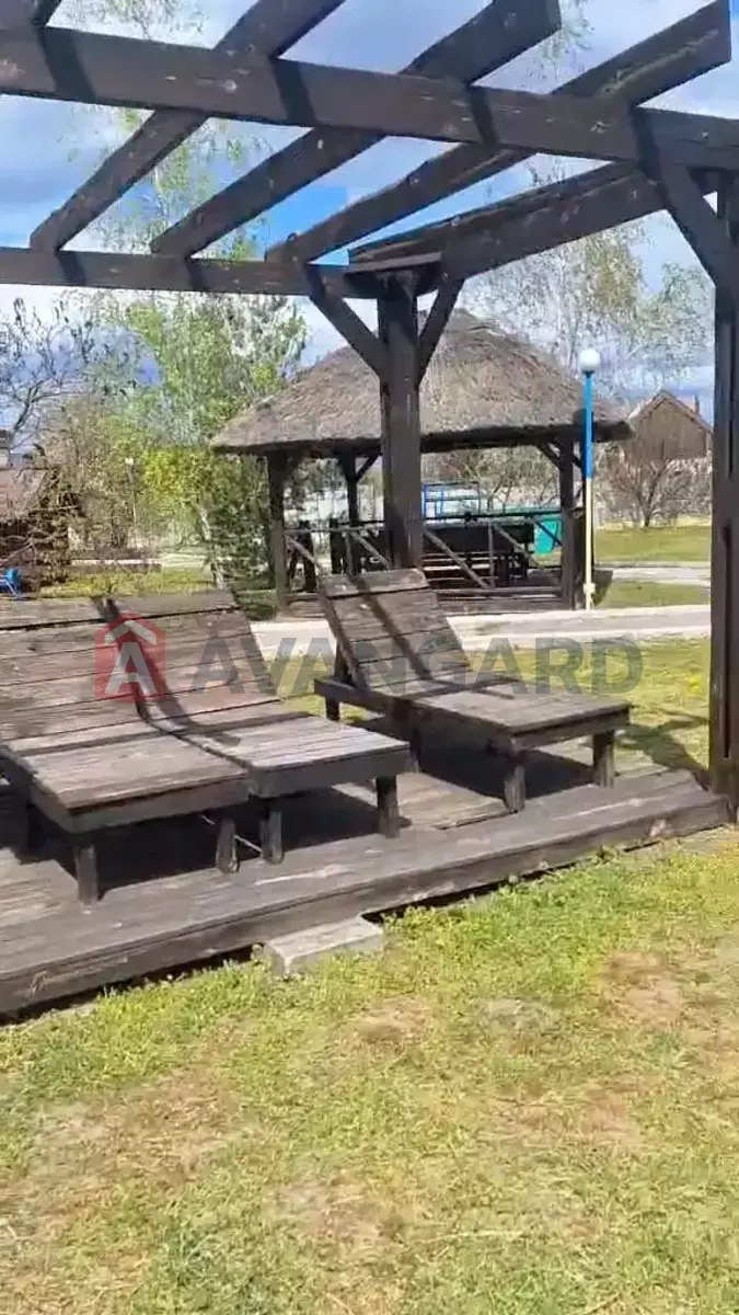 ���, 100 ��.�. ���� 16