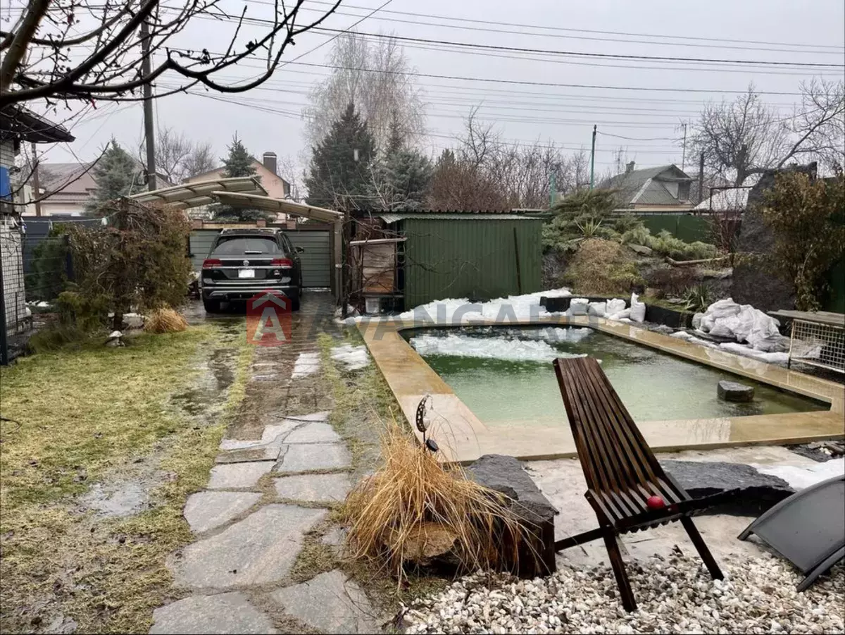 �������, 100 ��.�. ���� 4