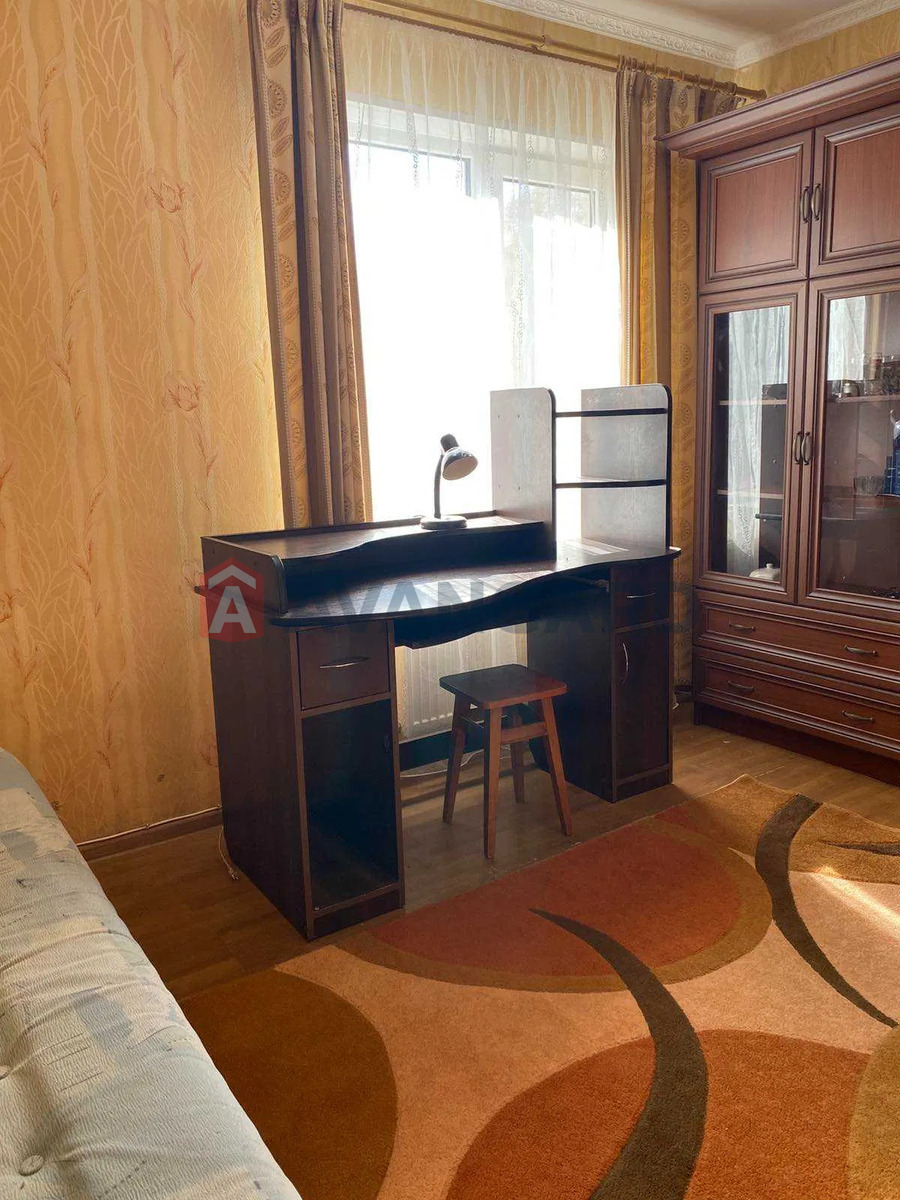 �������, 40 ��.�. ���� 8