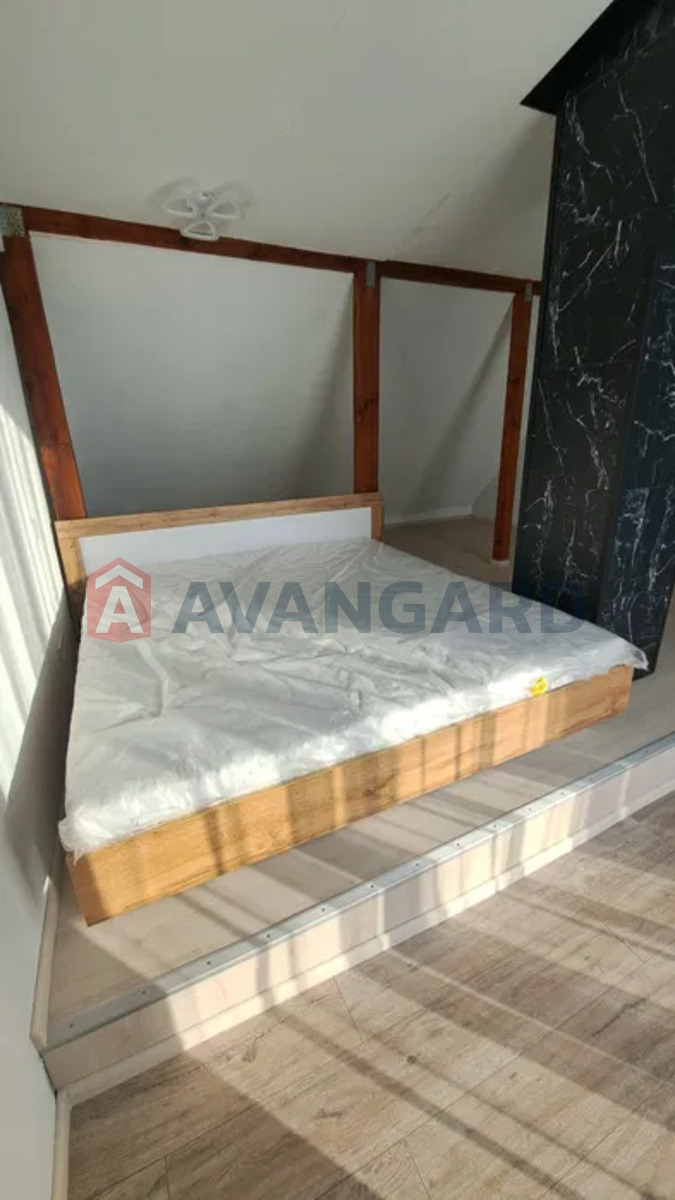 �������, 75 ��.�. ���� 13