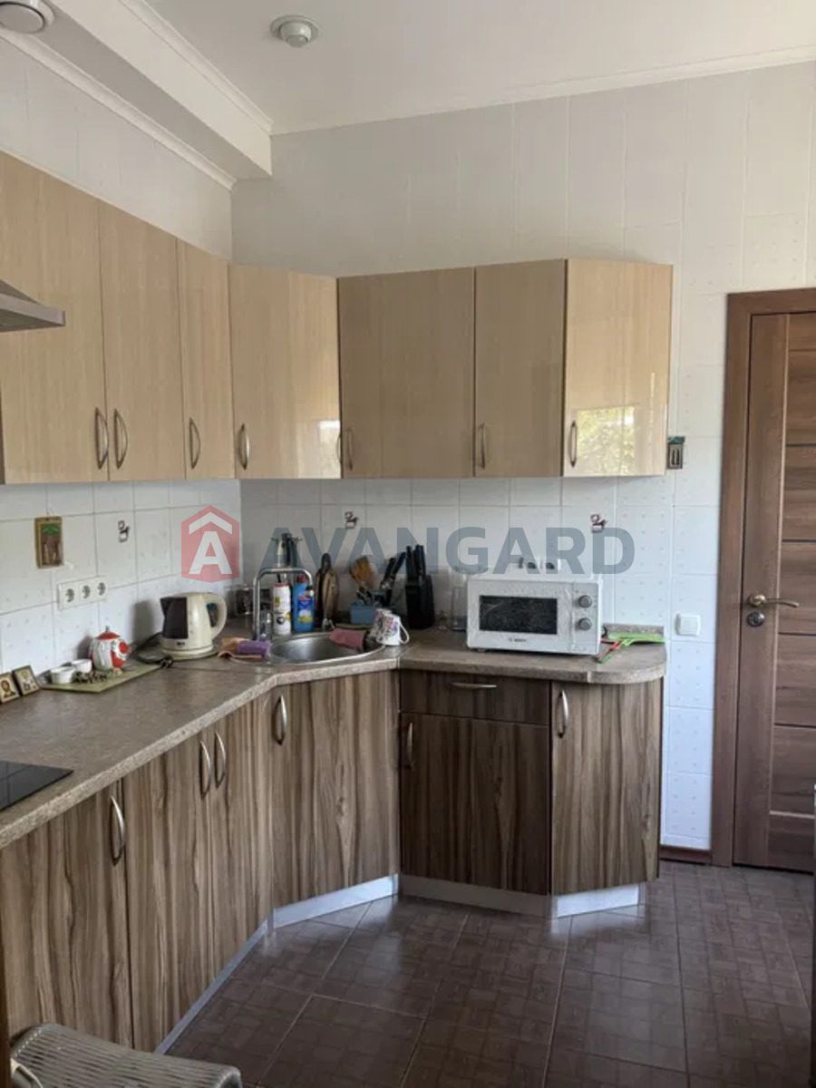 �������, 90 ��.�. ���� 6