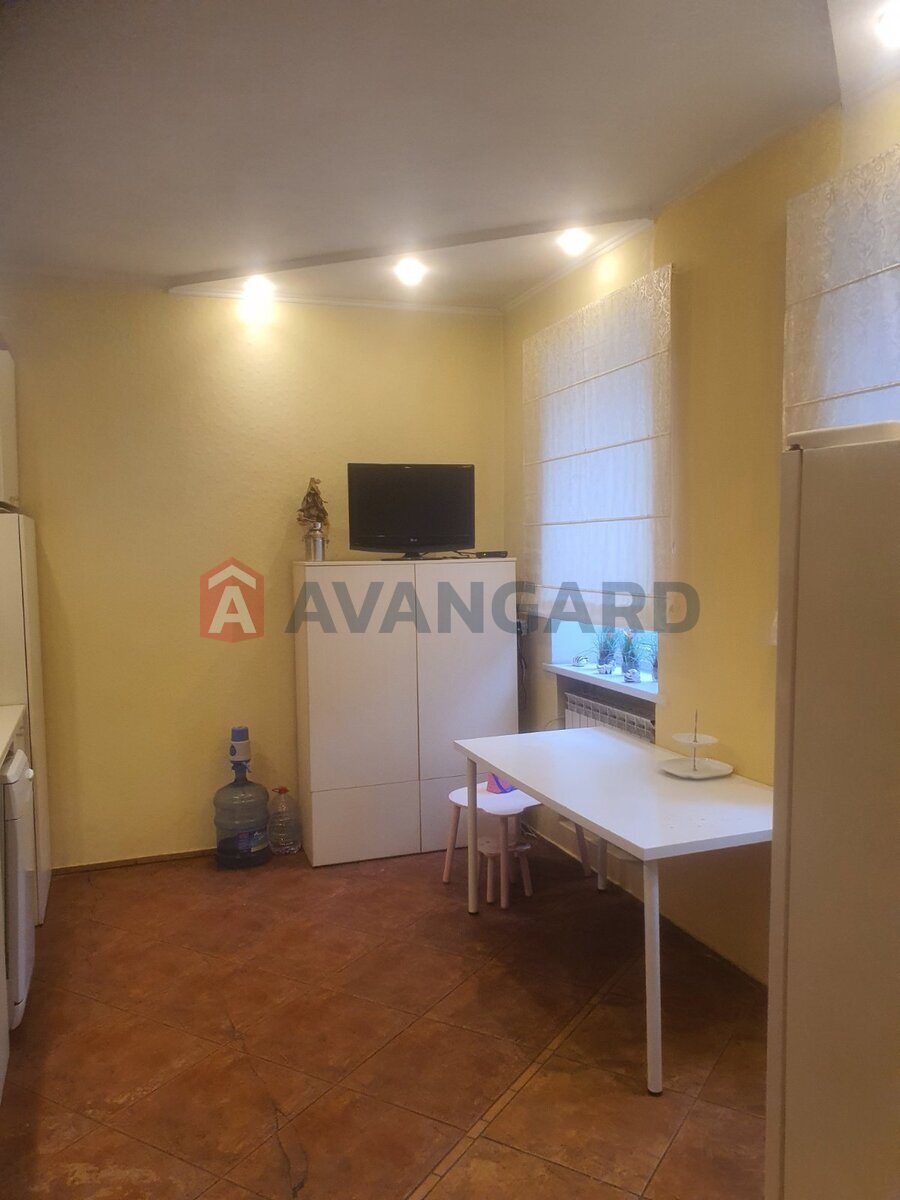 ���, 120 ��.�. ���� 11