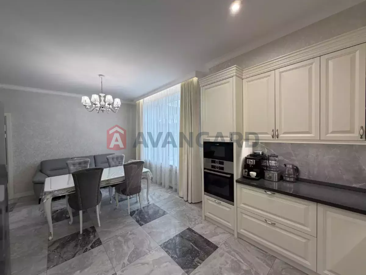 �������, 216 ��.�. ���� 24