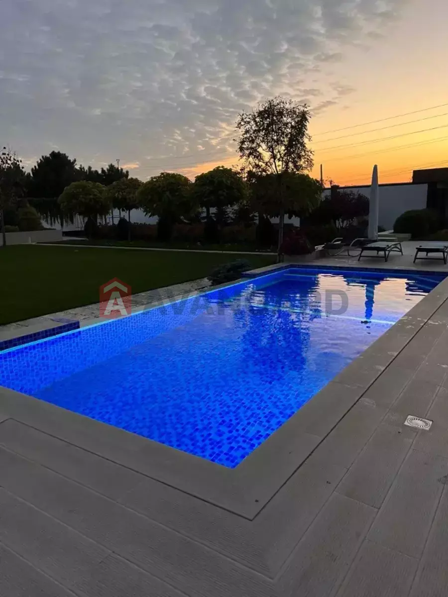 �������, 380 ��.�. ���� 4