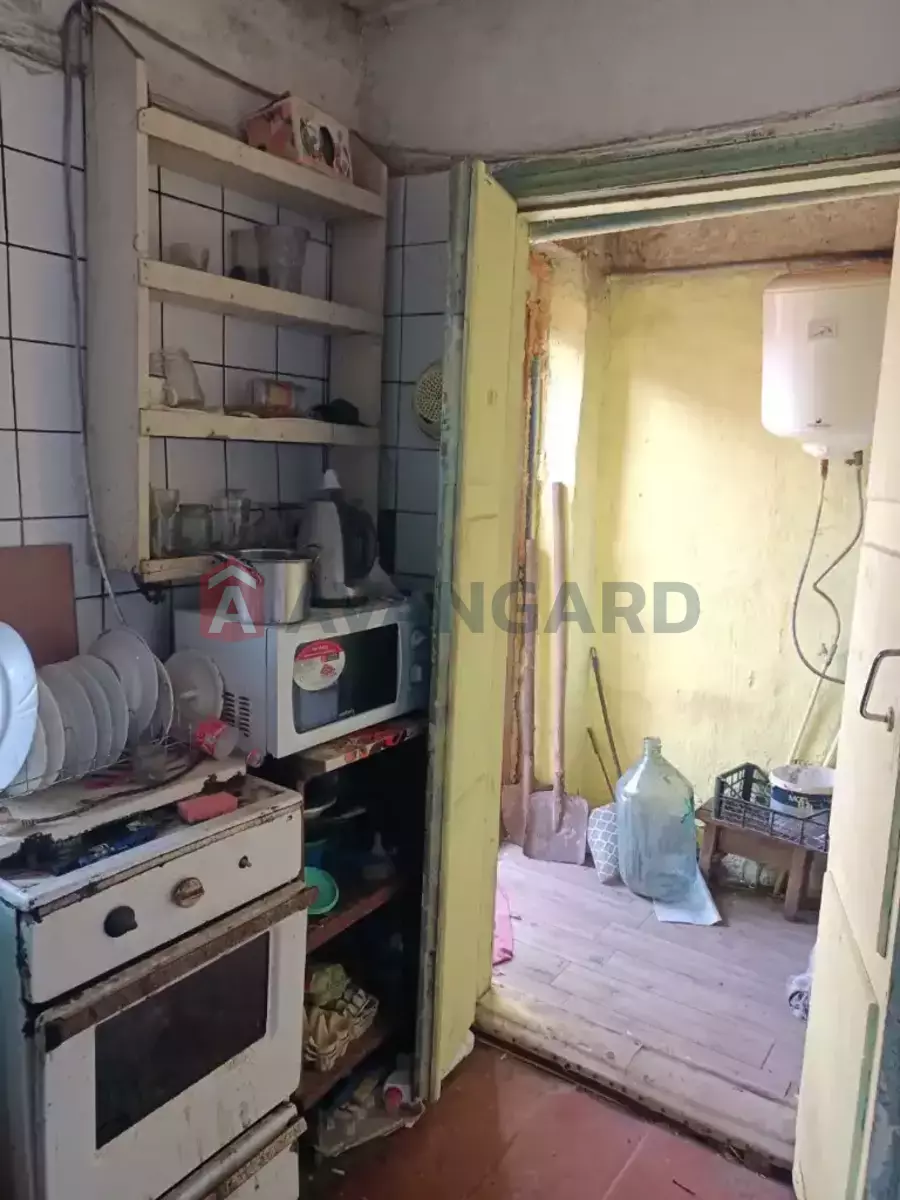 ������� �������, 34 ��.�. ���� 14