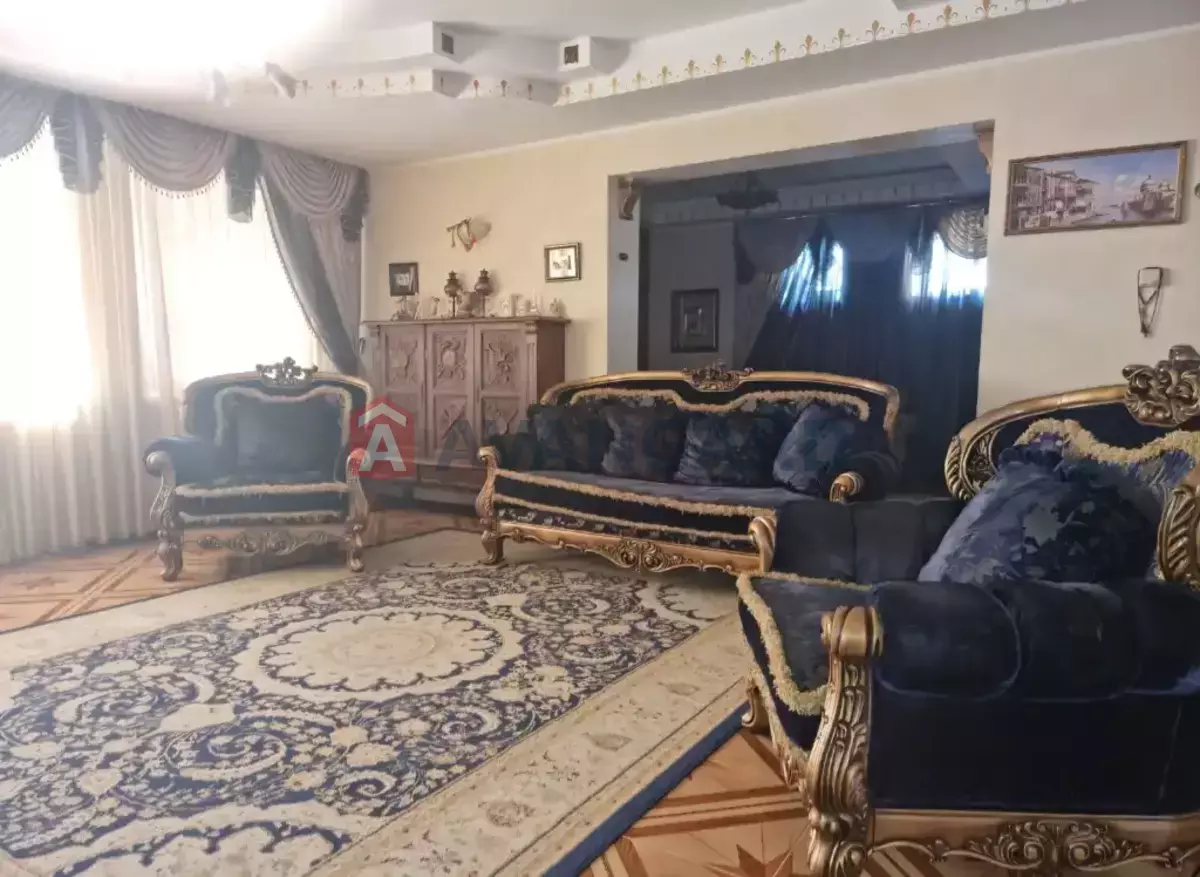 �������, 360 ��.�. ���� 1