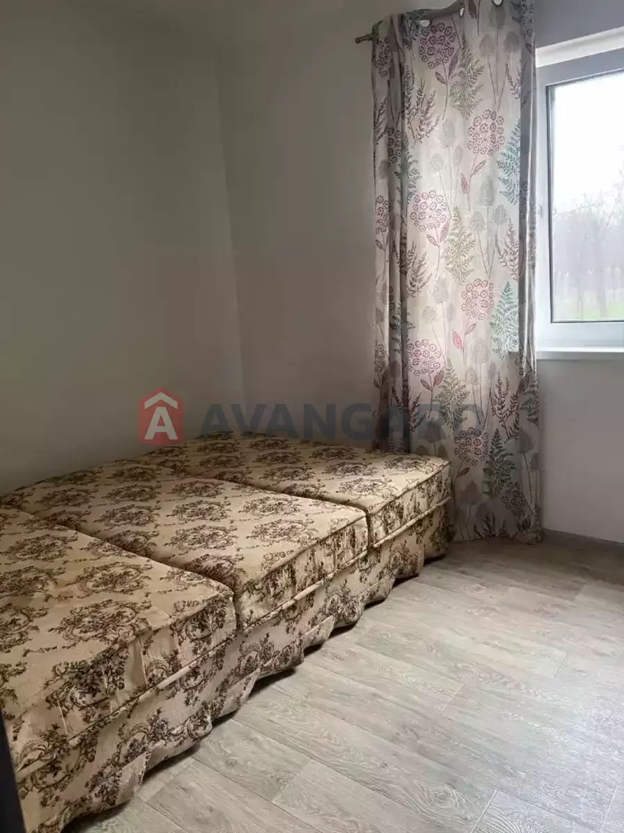 ����, 75 ��.�. ���� 10