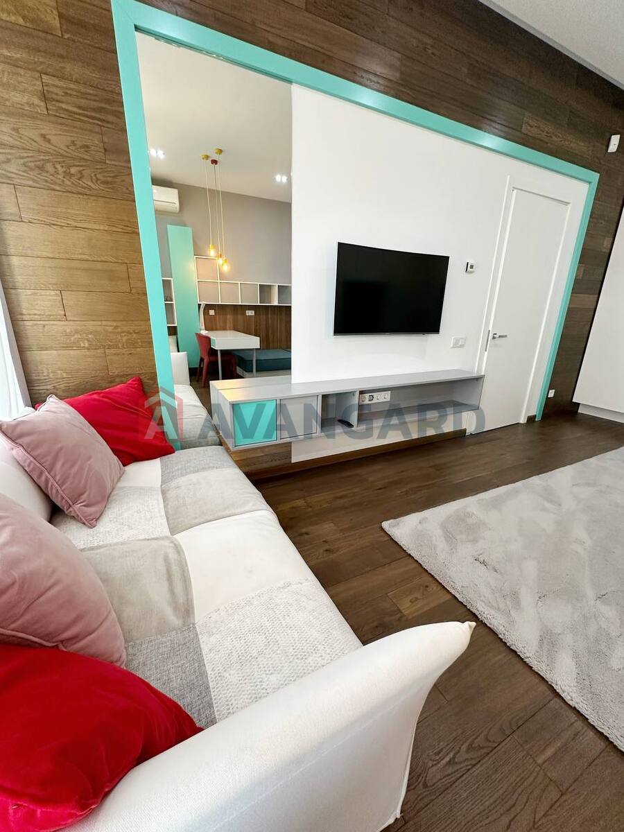 �������, 300 ��.�. ���� 11