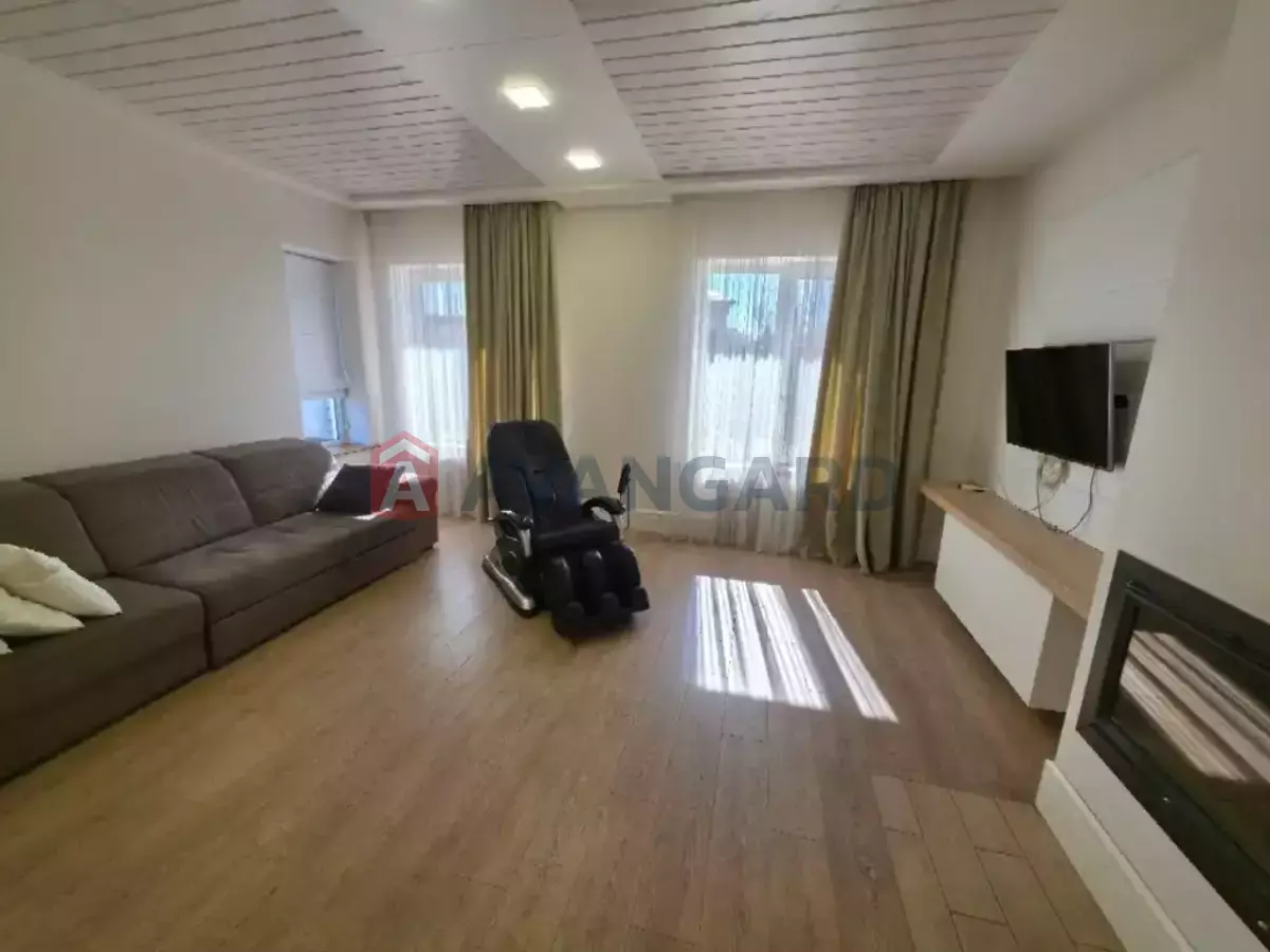 �������, 110 ��.�. ���� 7